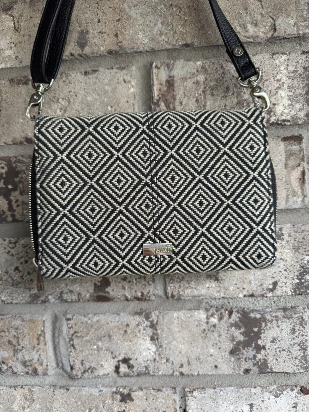 Jewell by Thirty One Black and White Geometric Crossbody Bag